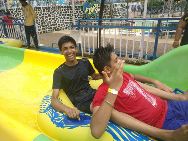 picnic to aqua imagica 5