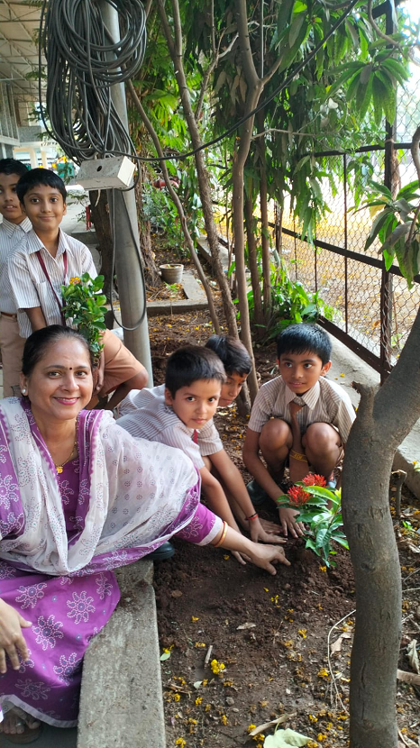 Tree Plantation on World Earth Day 2024 25 5
