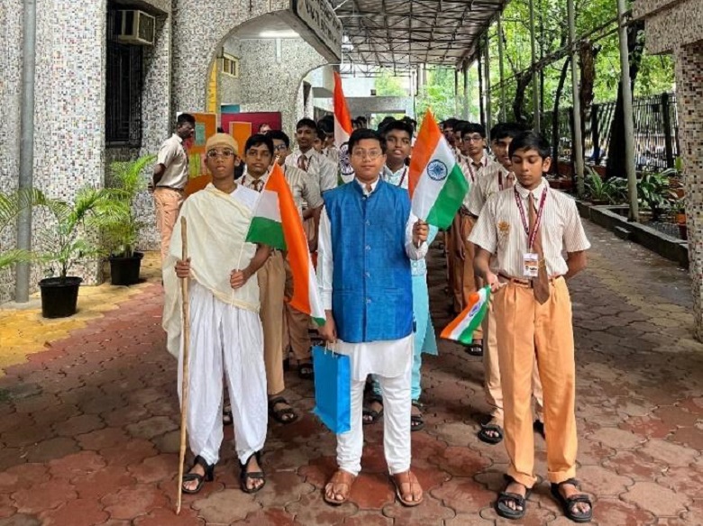 Har Ghar Tiranga Abhiyan Flag Hoisting Day 1 and 2 2024 1