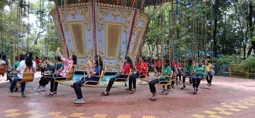 Picnic to Tikuji ni Wadi Grade 6th 8th 2024 5